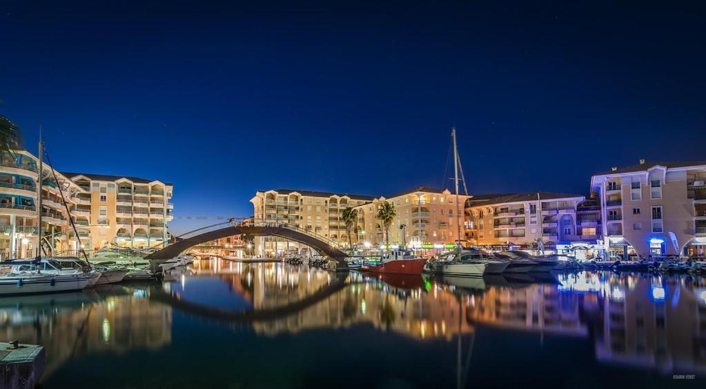 Appartement Frejus 5 Min De La Plage, 1 Min Centre Ville Exterior foto